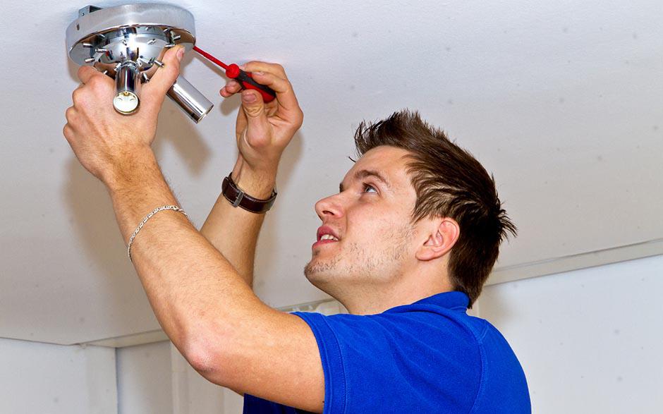 travail électricien Paris 20